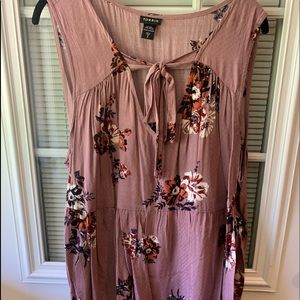 Torrid mauve floral tank top